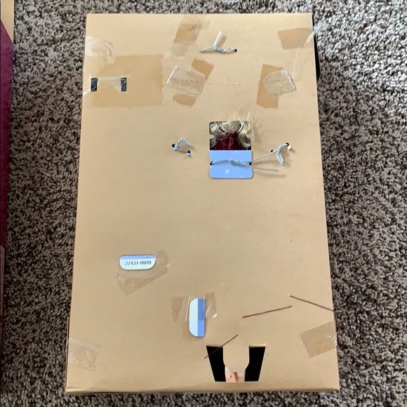 Victorian Ice Skater Barbie  🎀Final Price🎀 - Picture 4 of 7